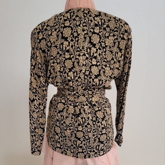 Tamotsu Wrap Top, Size Small - Picture 4 of 6